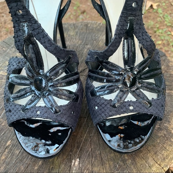 Christian Dior black Python and patent leather T strap ankle strap sandals 39 - Picture 5 of 16